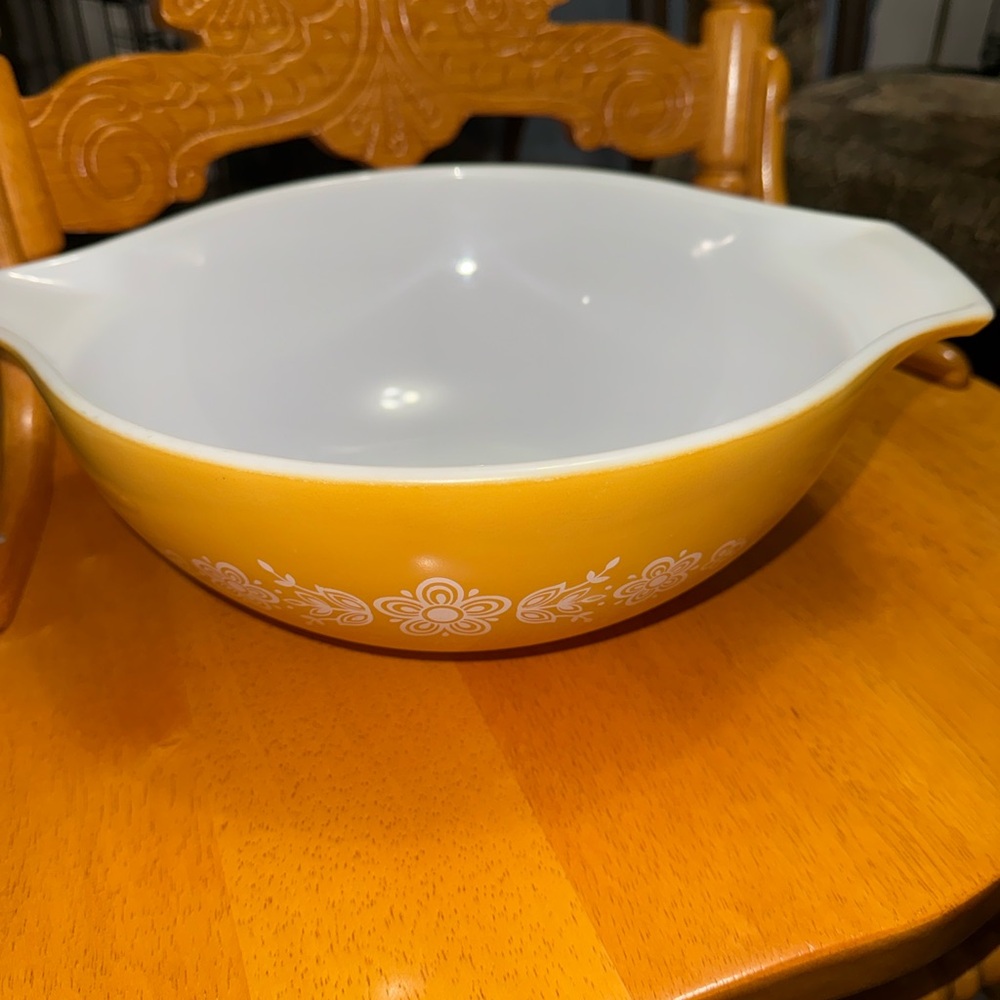 Pyrex White Mixing Bowl
